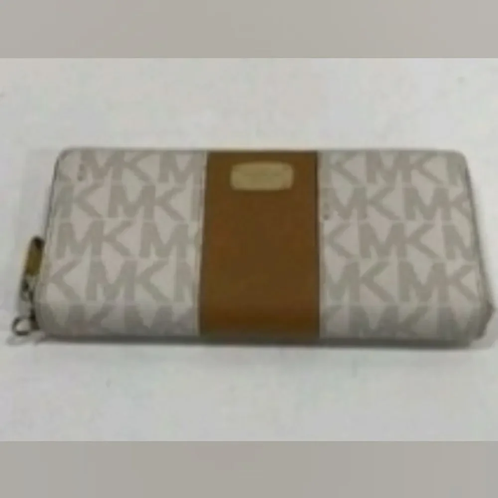 Michael Kors MK Jet Set Monogram Cream and Brown Zip Wallet